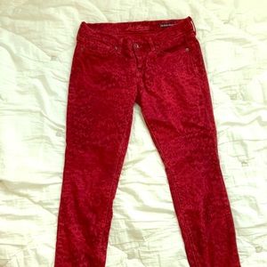 Lucky brand red skinny jeans with pattern